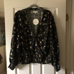🏷NWT:  Lost + Wander Champagne Daisy Faux Wrap Top - Size 2X
